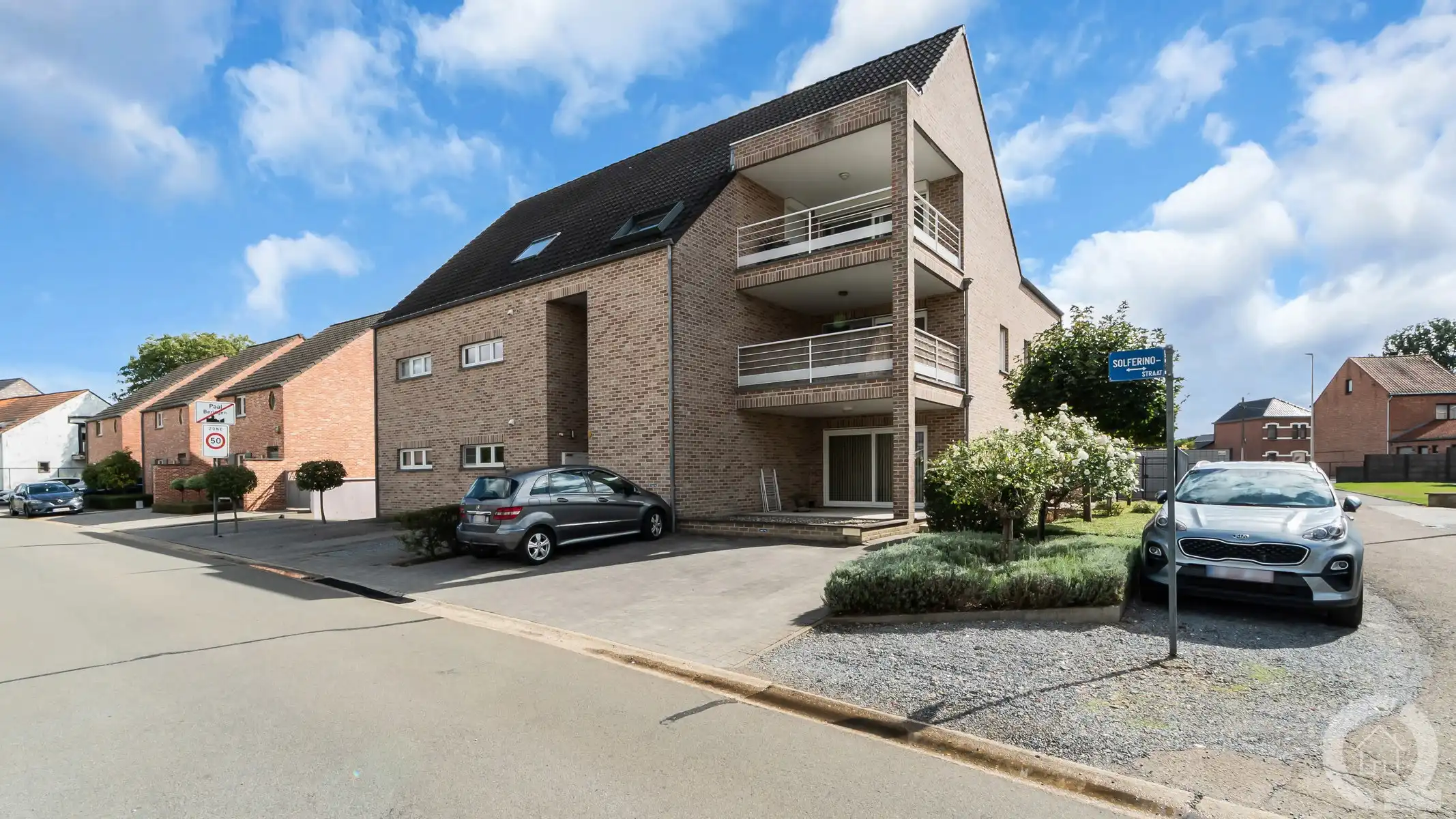 Appartement te koop foto {{pictureIndex}}