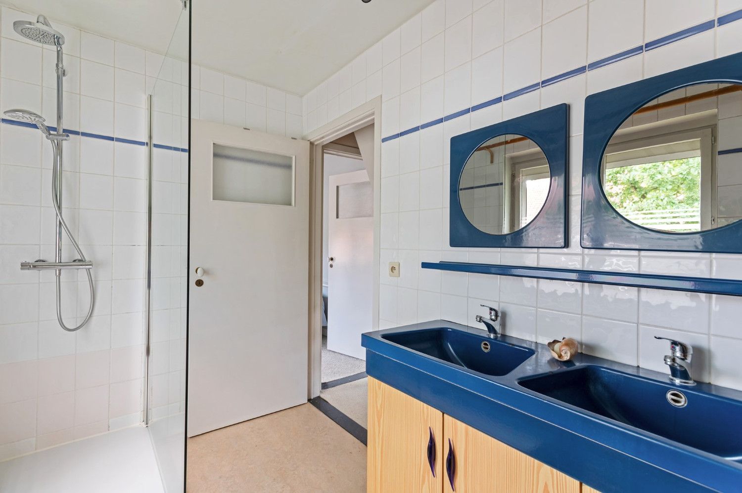 KARAKTERVOLLE WONING MET TOFFE TUIN EN GARAGE! foto 11