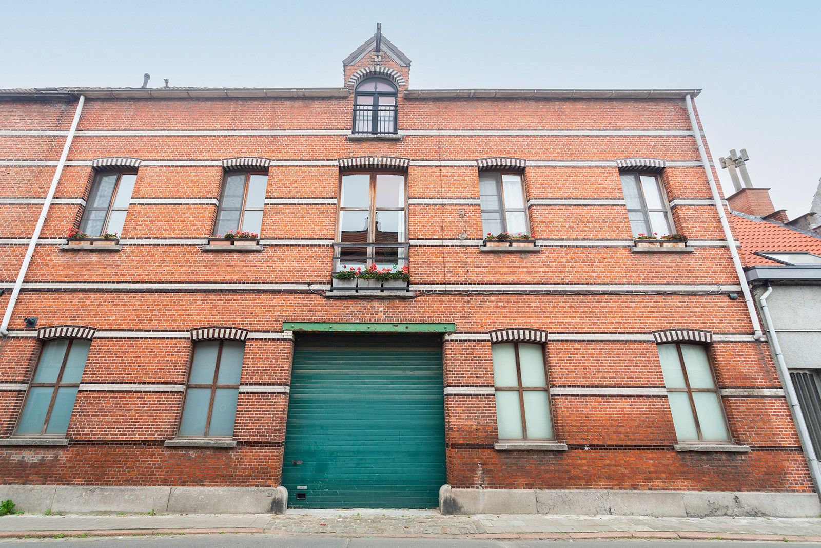 Rustig gelegen, lichte en charmante loft met 2 slaapkamers foto 28