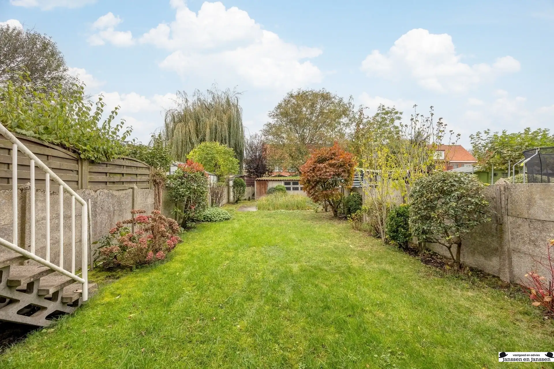 Instapklare bel-etagewoning met 3 slaapkamers, garage en zonnige tuin in Ekeren-Donk foto 23
