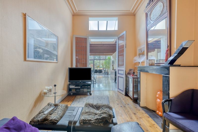 KARAKTERVOLLE BURGERWONING MET TUIN IN EEN RUSTIGE BUURT foto 9