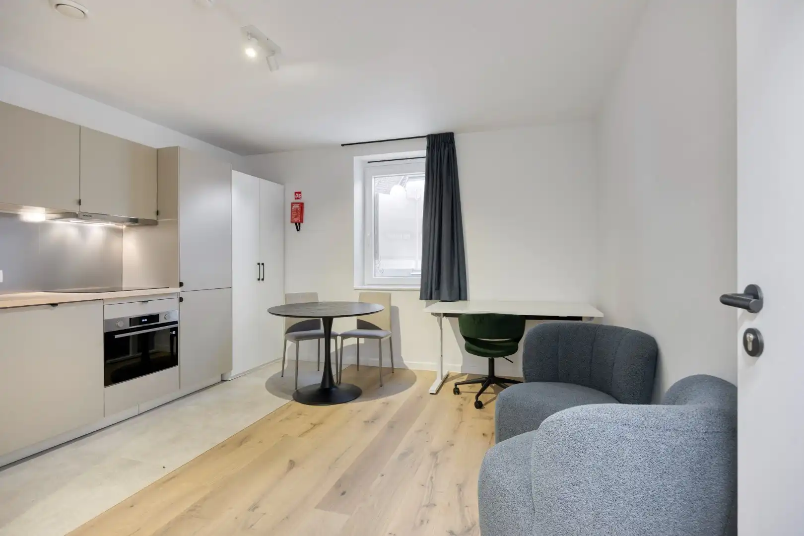 Totaal gerenoveerde en bemeubelde studio op gunstige ligging nabij Leuven  foto 6