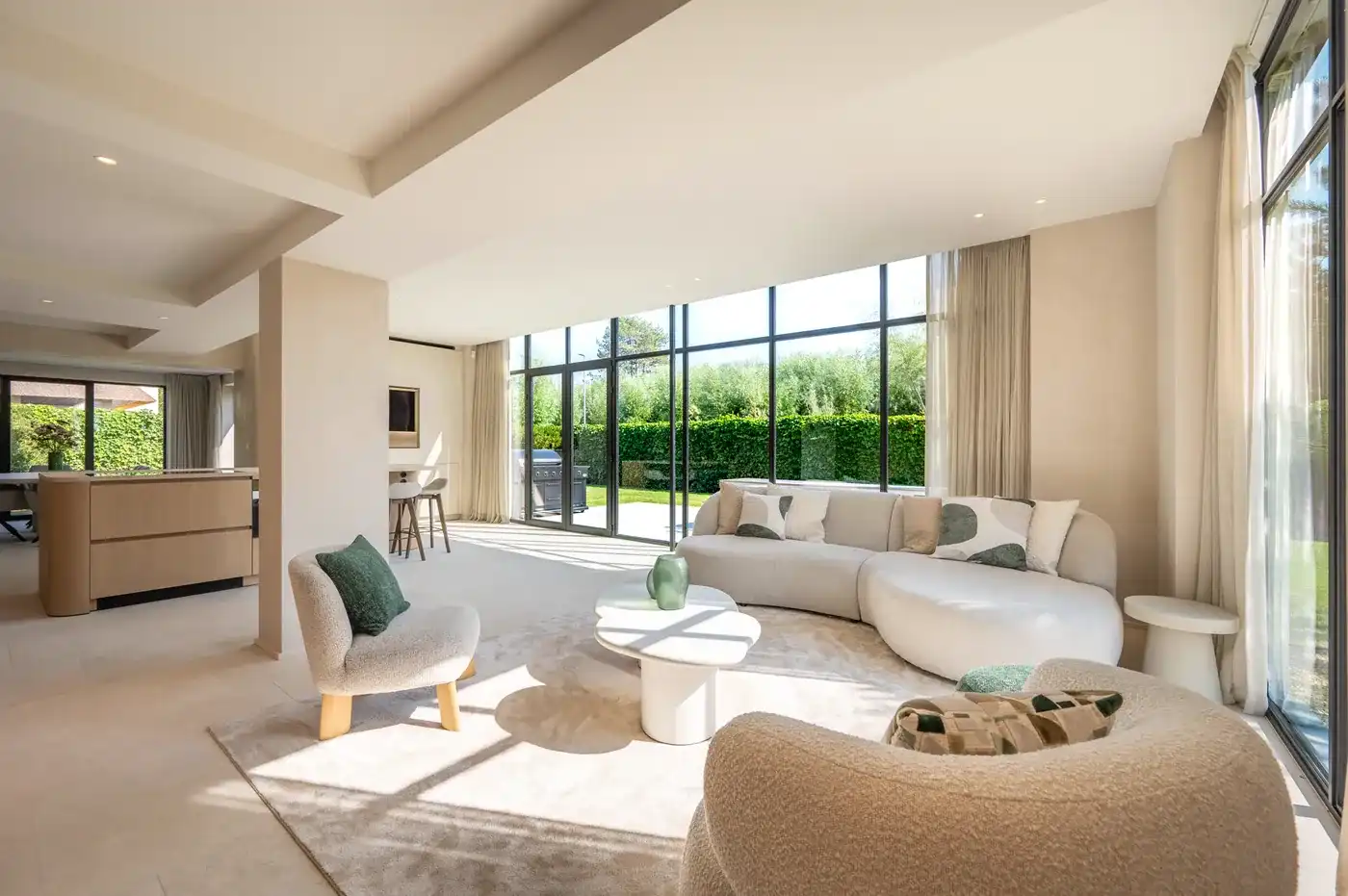 Elegante gerenoveerde villa aan de rand van het Zoute genietend van alle privacy foto 4