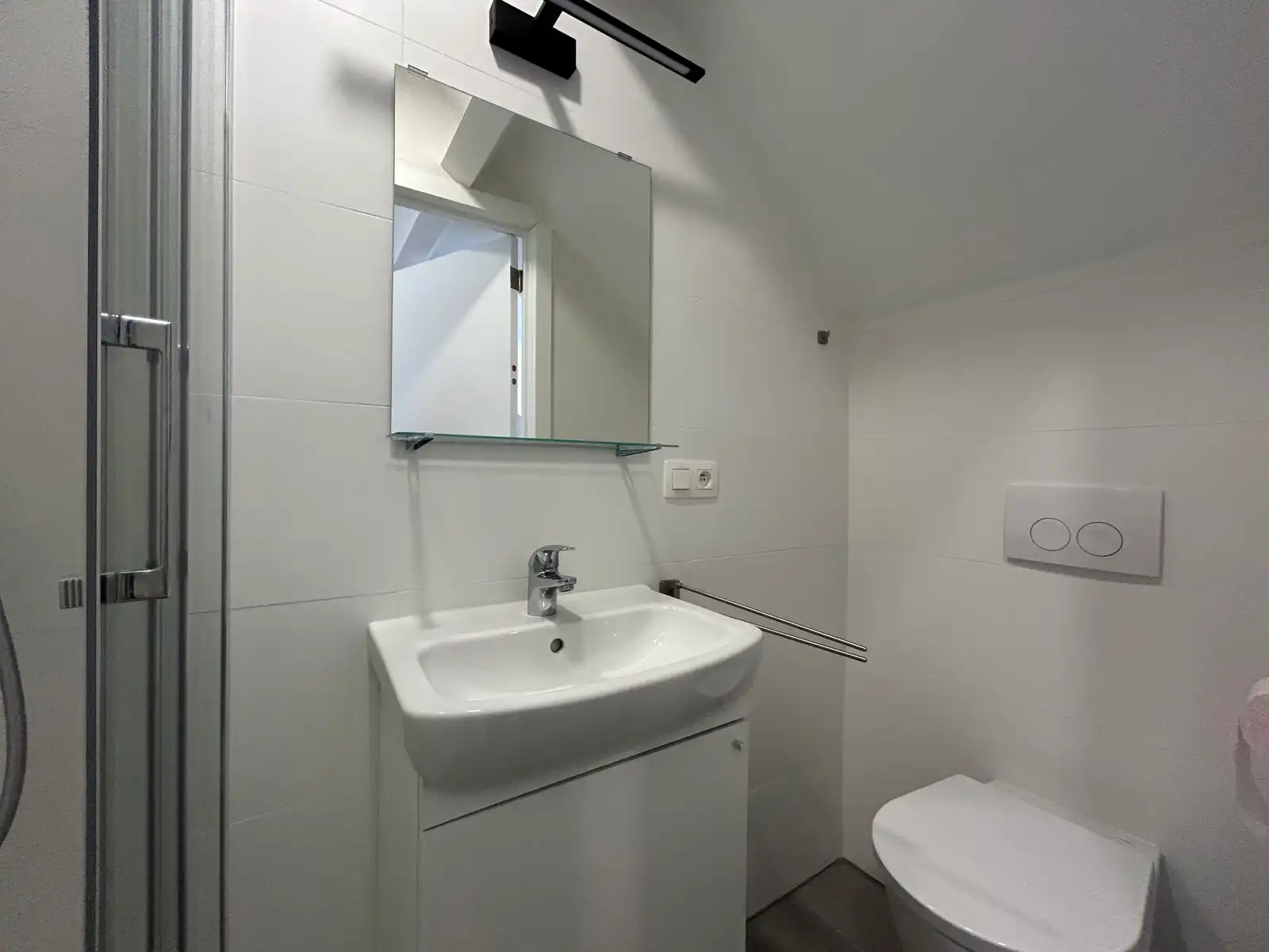 Studentenkamer eigen sanitair Parijsstraat Leuven!  foto 5