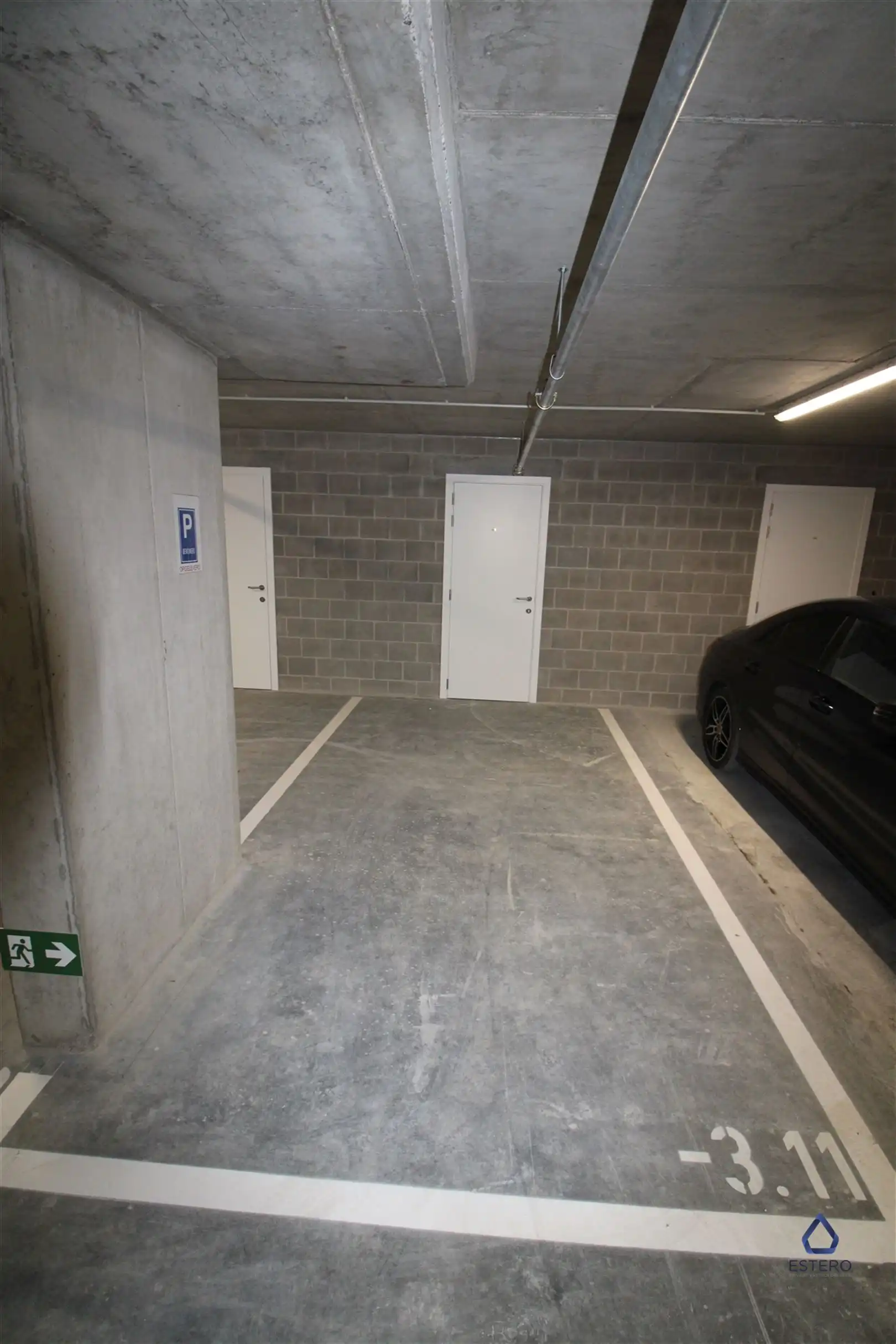 Parkeerplaats te huur Tweelingenstraat 100 - 2018 ANTWERPEN