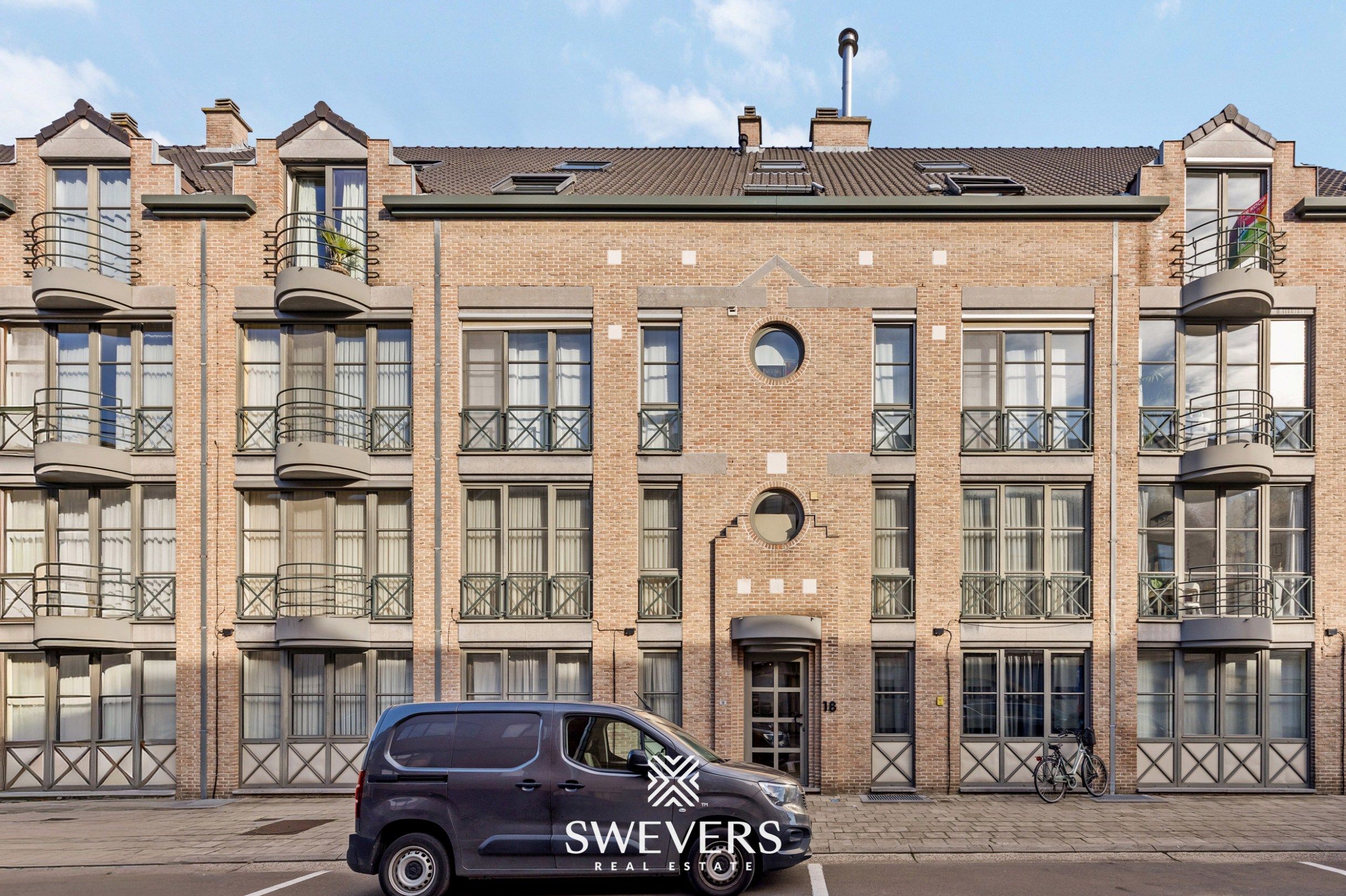 Knap gerenoveerd appartement met zonnig terras in hartje Hasselt foto 25