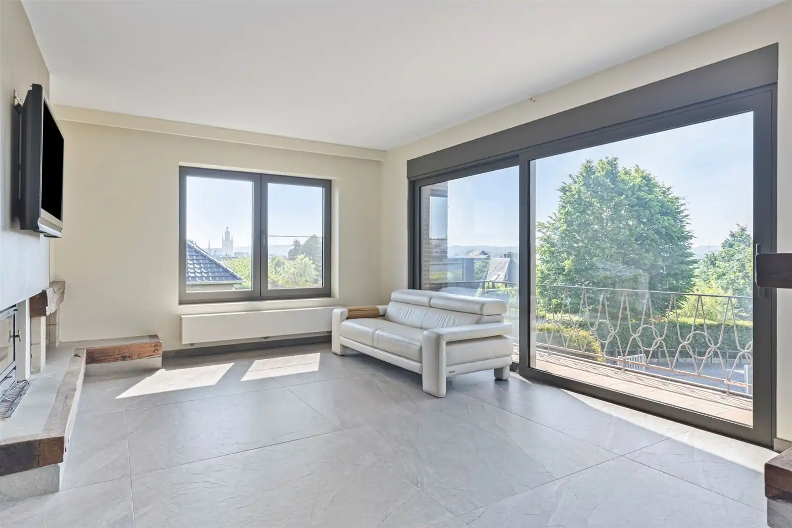 Gerenoveerde villa (450m²) met 4 à 5 slaapkamers op 17a 05ca foto 7