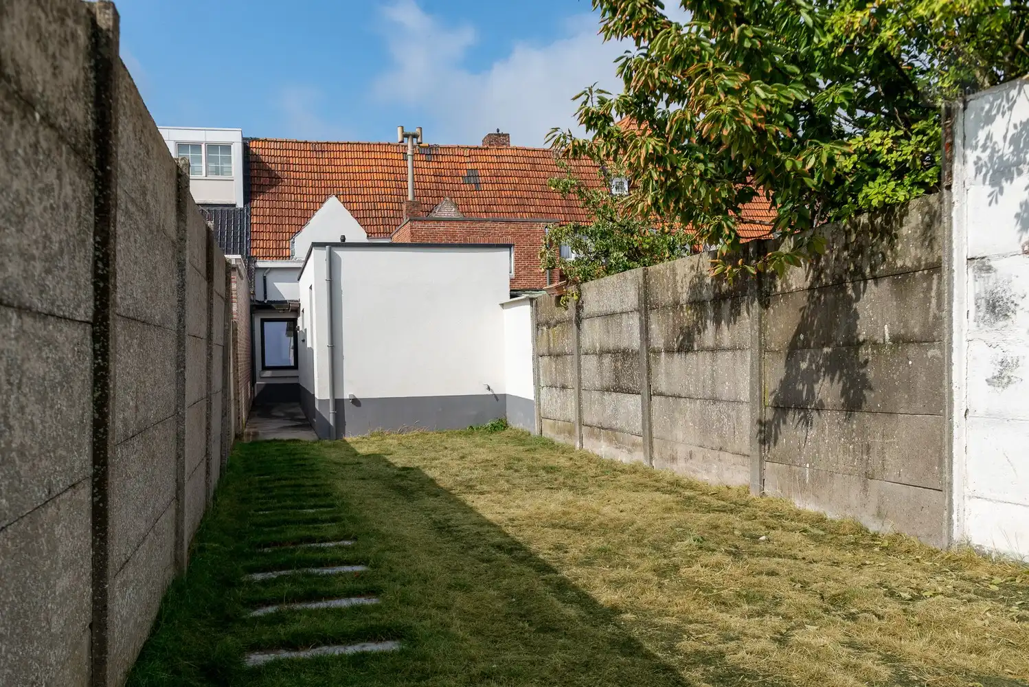Charmante, gerenoveerde woning met 3 slaapkamers, tuin en garage in Mol foto 17