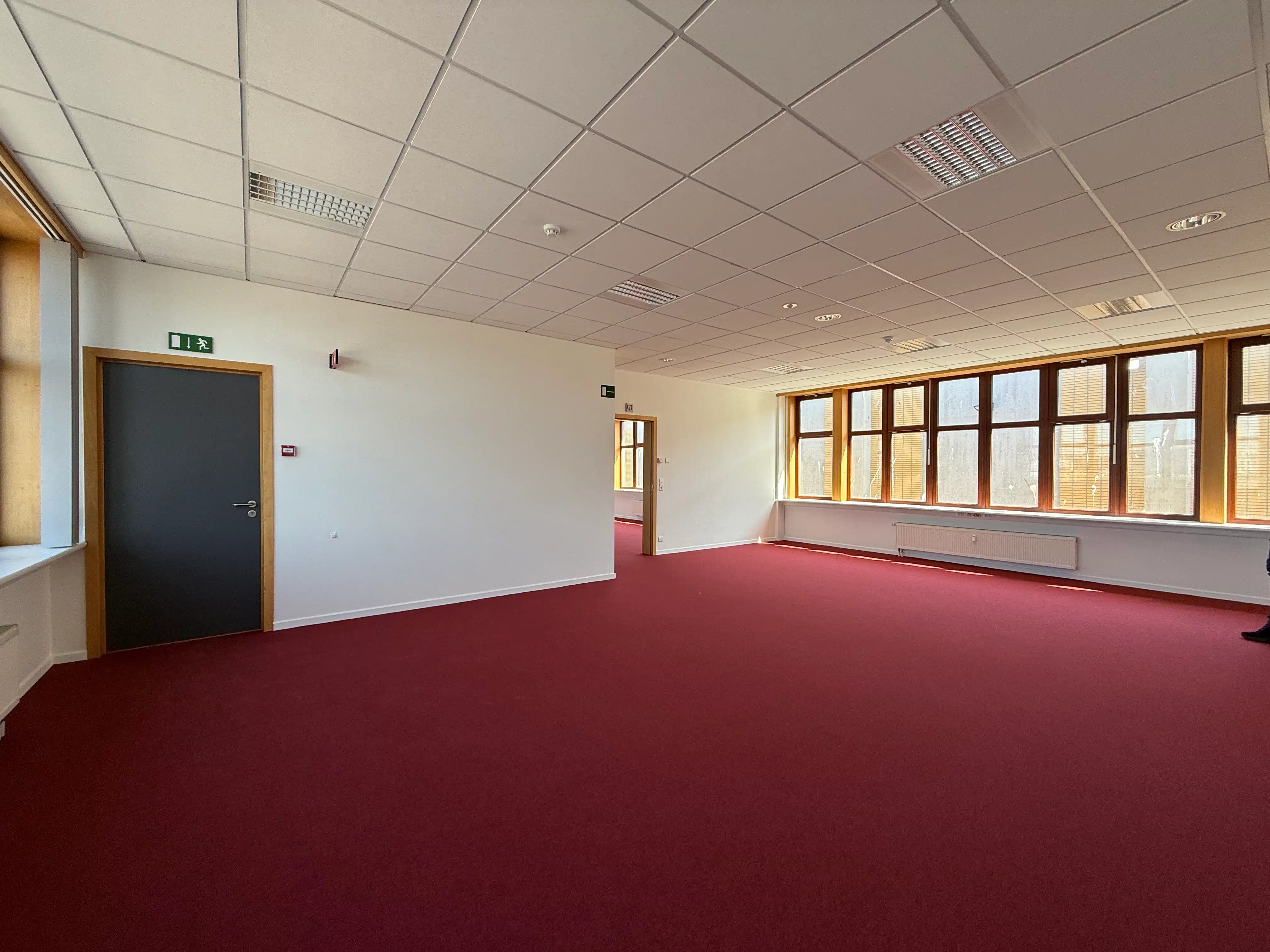Exclusieve kantoorruimte 210m² in maritieme omgeving foto 5