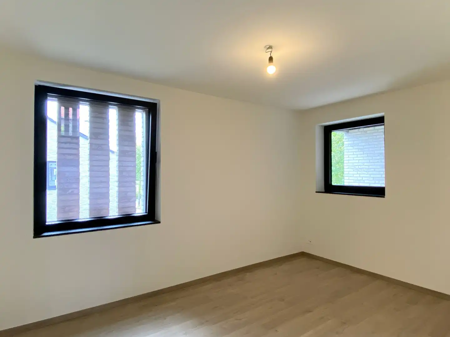 NIEUWBOUWPROJECT MET 2 INSTAPKLARE NIEUWBOUWWONINGEN MET 3 SLPKS | TUIN EN CARPORT foto 17
