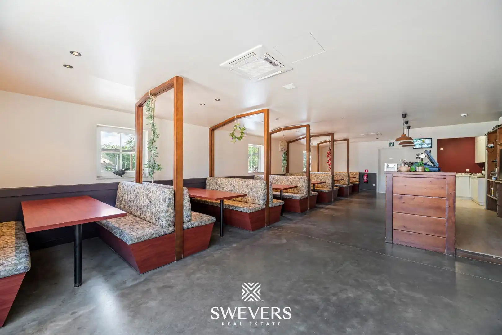 Kinderboerderij op 1ha 97a 19ca met woning, rustig gelegen foto 8