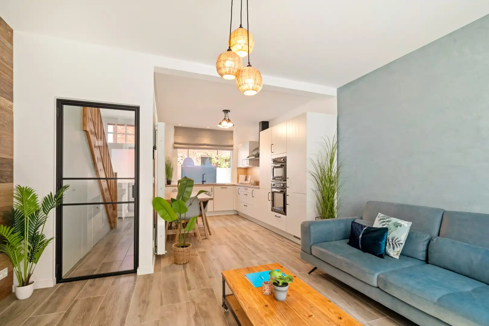 3-slpkr woning met stadskoer foto 8