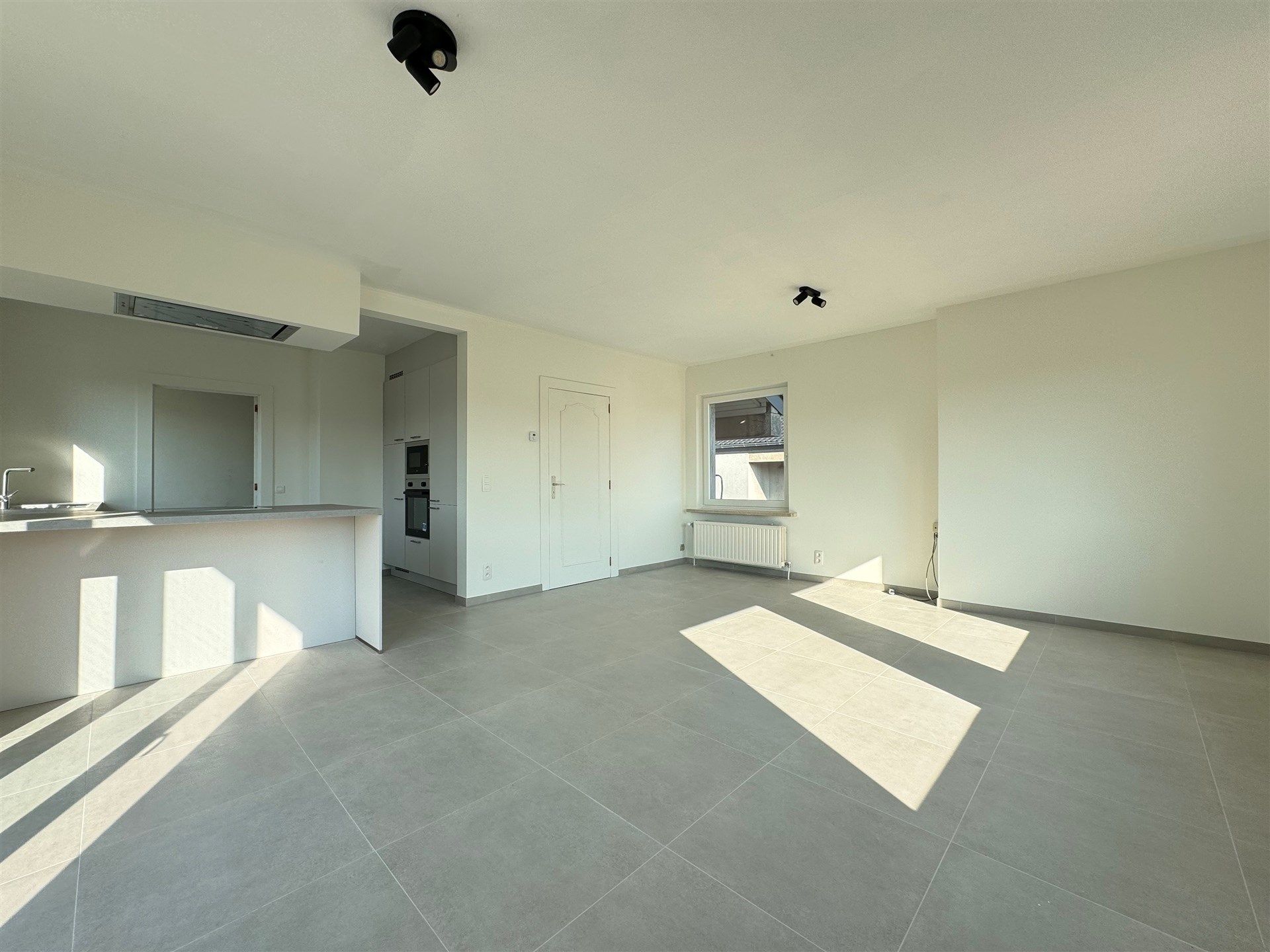 Zeer interessant gelegen appartement met tuin en garage op eerste verdieping. foto 4