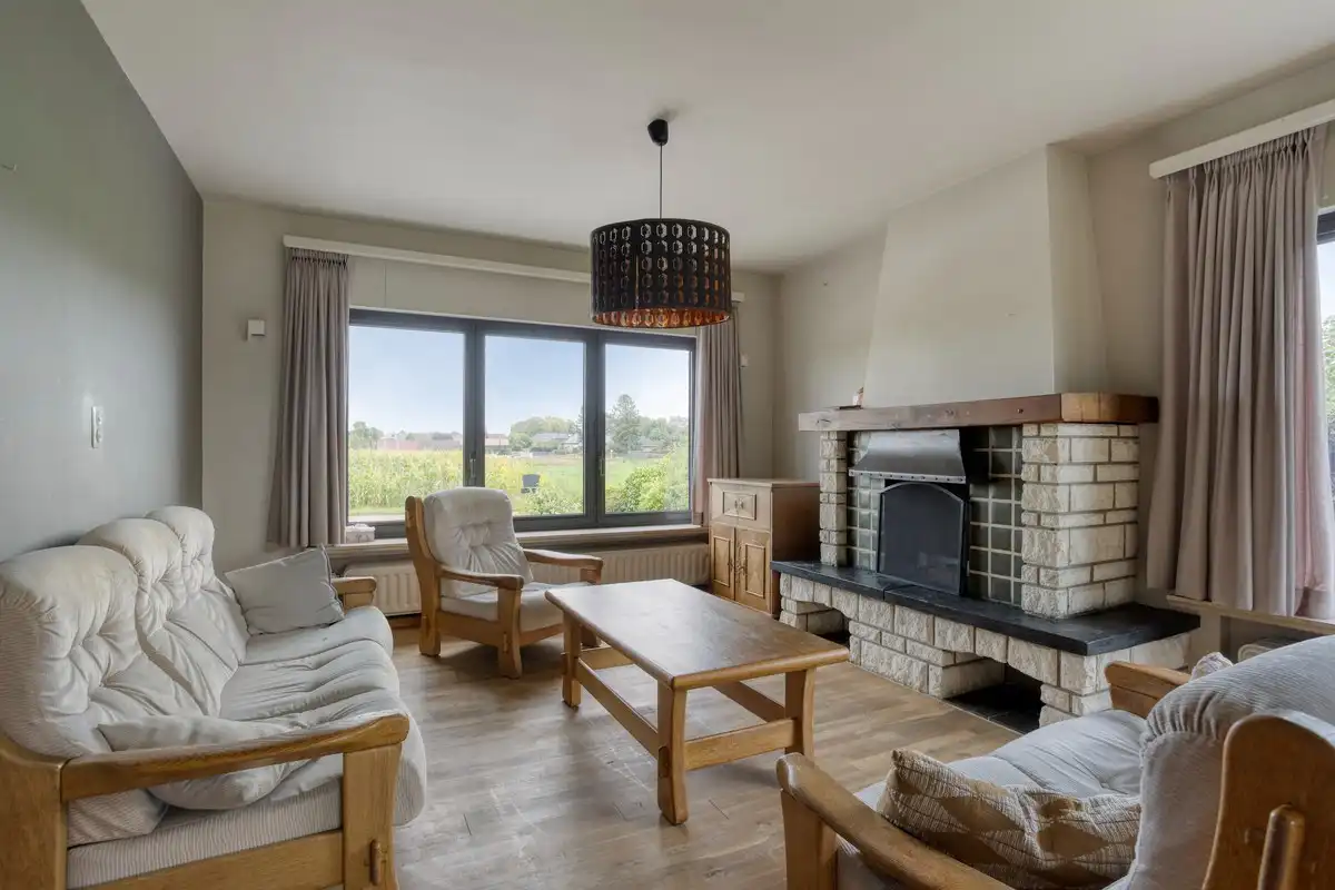 Ruime woning met boomgaard nabij centrum Lennik foto 2