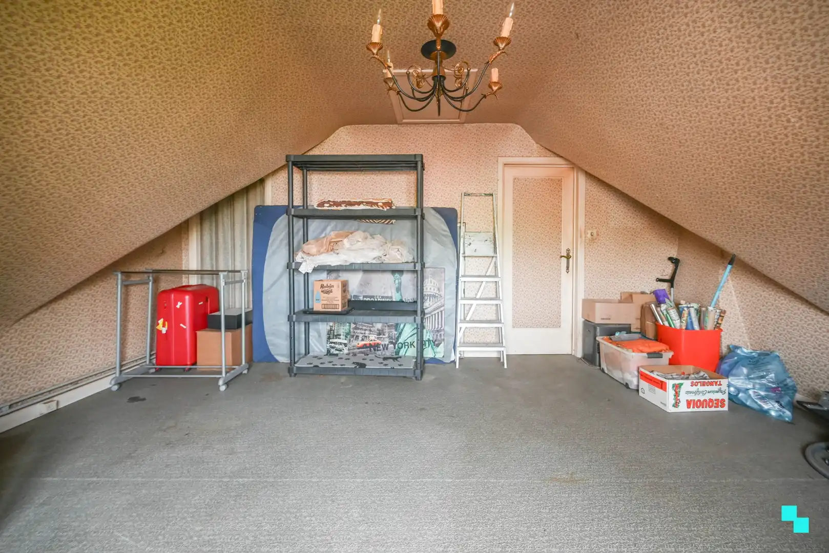 Alleenstaande woonst met atelier/loods foto 26