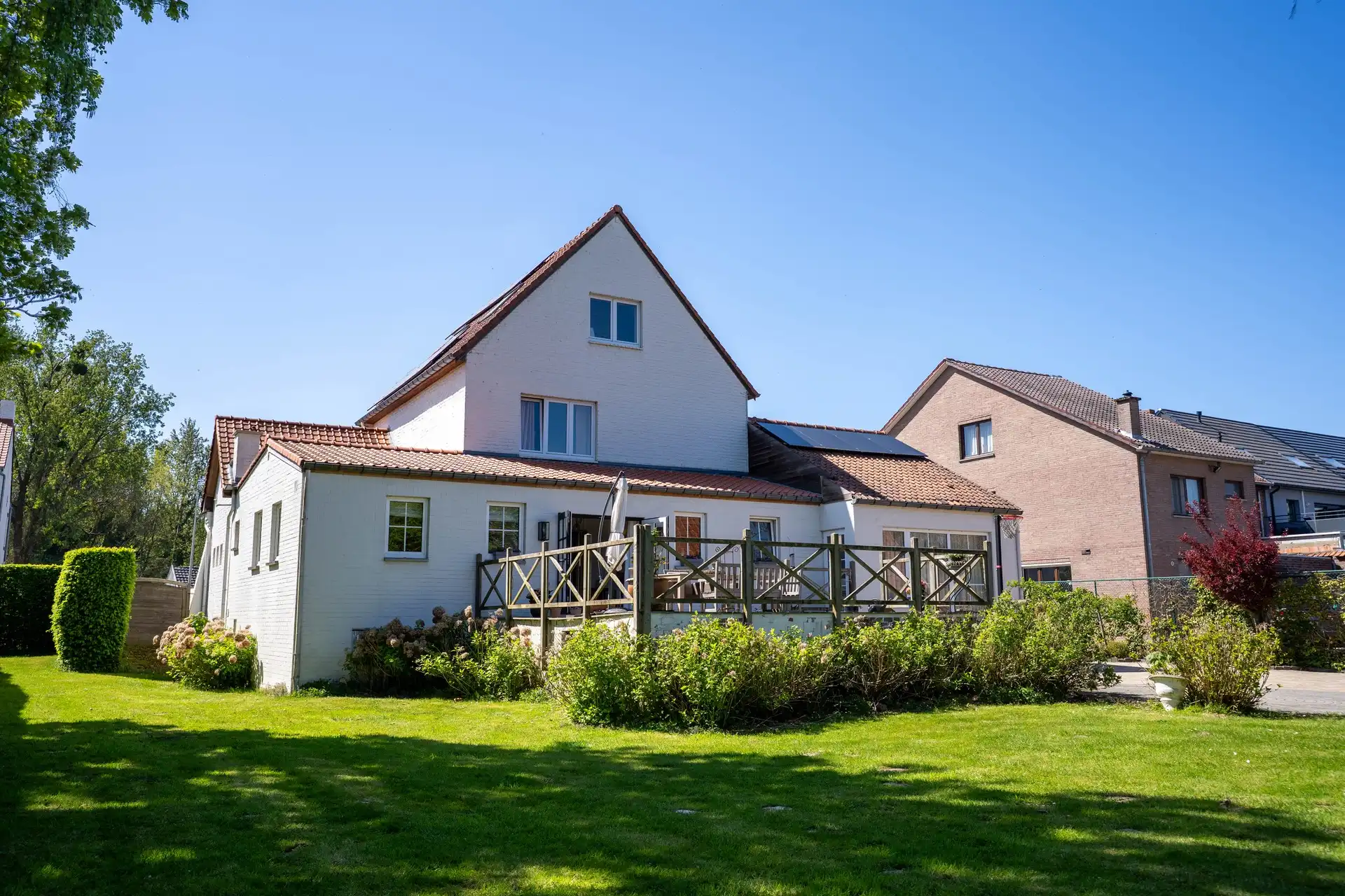 Karaktervolle villa met 4 slaapkamers, praktijkruimte en uitzonderlijke tuin te rijkhoven foto 24