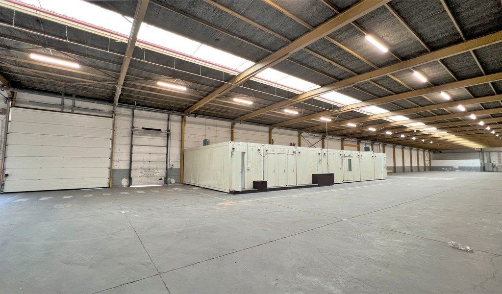 Magazijn te huur vlakbij afrit E17 te Sint-Niklaas foto 6