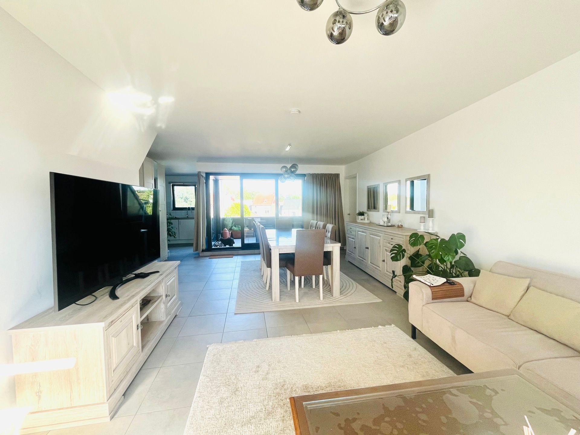 DUPLEX-APPARTEMENT MET 3 SLKP, GARAGE EN STAANPLAATS. foto 5