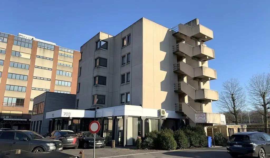 Kantoren te koop in opbrengsteigendom aan klaverblad in Gent foto 27