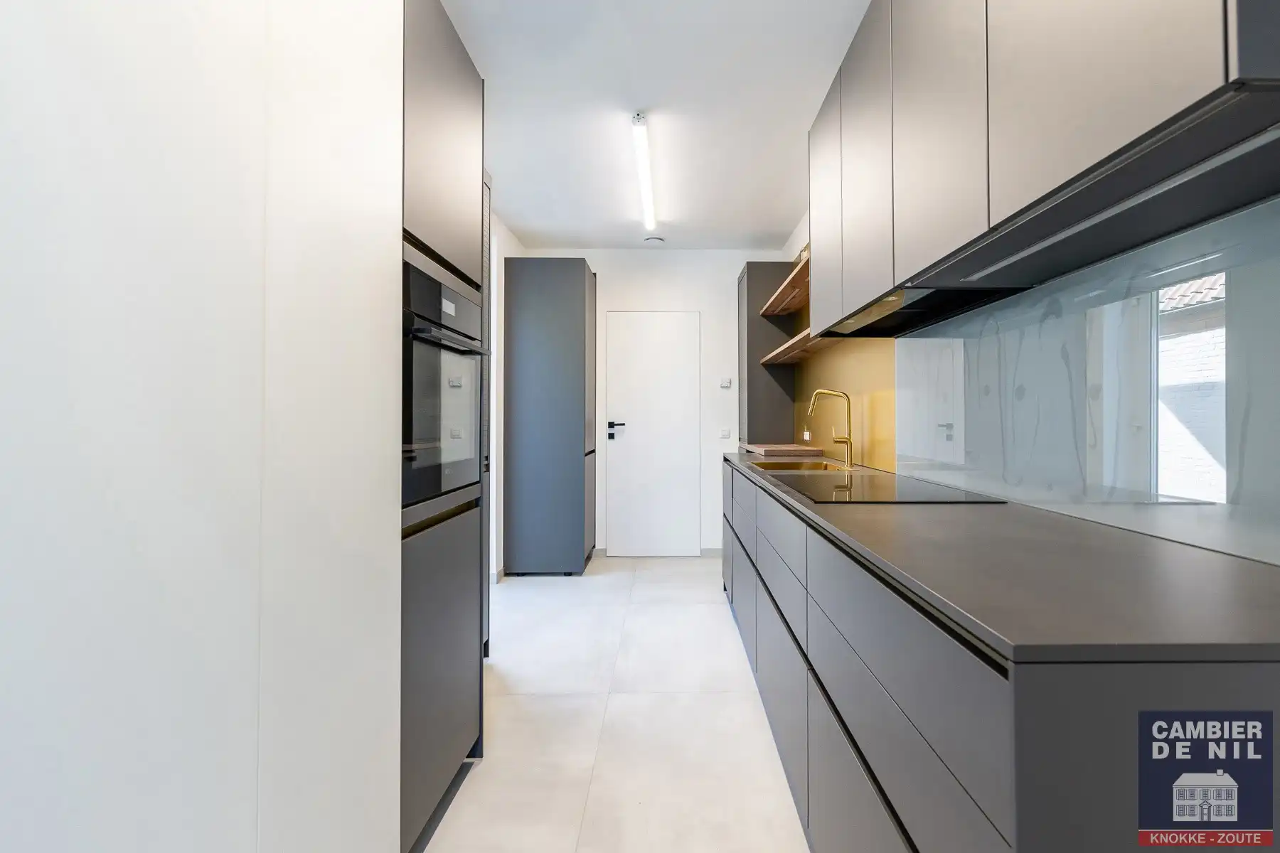 Prachtige ongemeubelde nieuwbouwwoning nabij het centrum van Knokke, gelegen in het rustige Izabellapolder. foto 18