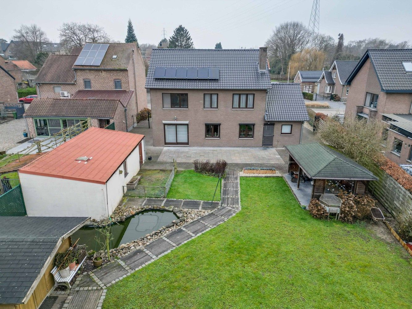 Goed onderhouden woning met mogelijkheid voor vrij beroep foto 3