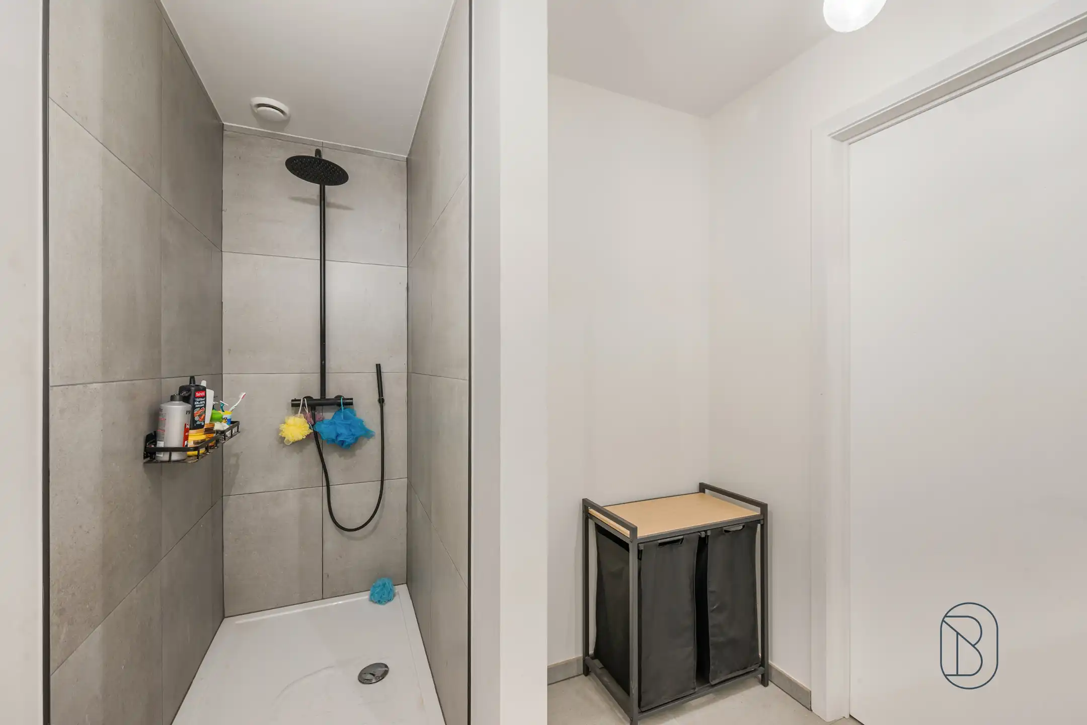 Stijlvolle nieuwbouwwoning met 3 slaapkamers, 2 badkamers en tuin Spiere foto 11