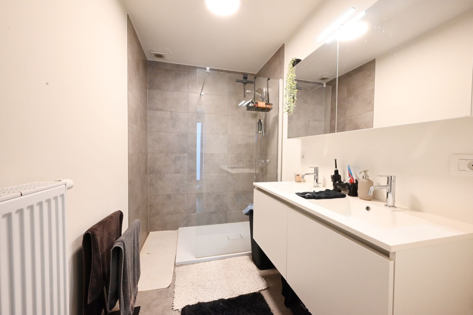 Prachtig appartement met parkeerplaats foto 9