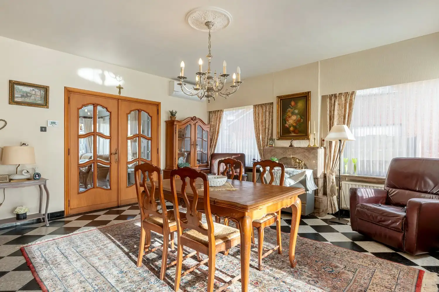 Goed onderhouden woning met tuin. foto 7