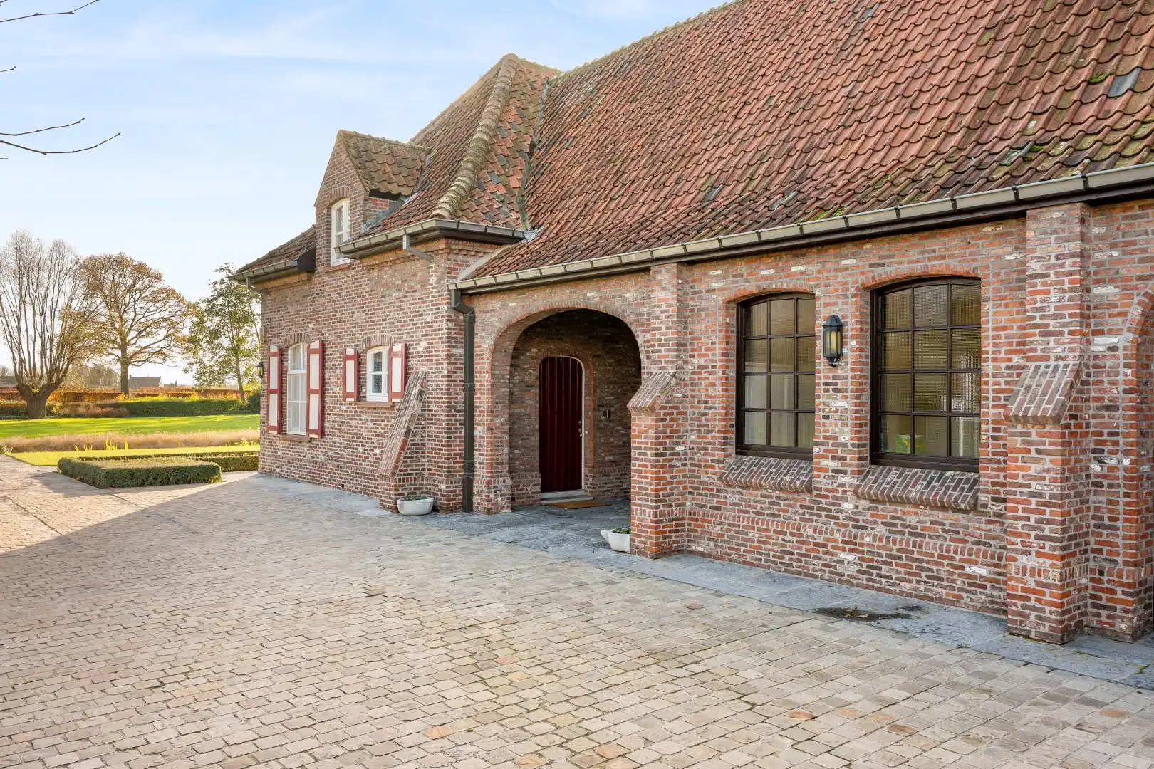 Unieke eigendom met 2 schuren, kapschuur, paardenstal en verzichten foto 24