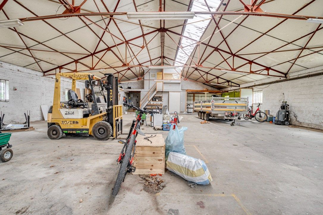 Halfopen bebouwing met werkplaats en loods te koop te Vichte. foto 34