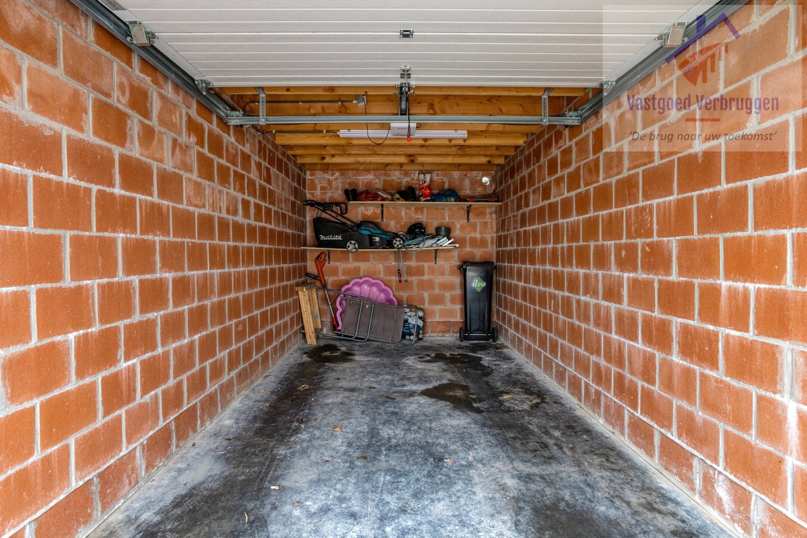 Recent gelijkvloers appartement met terras en tuin foto 19