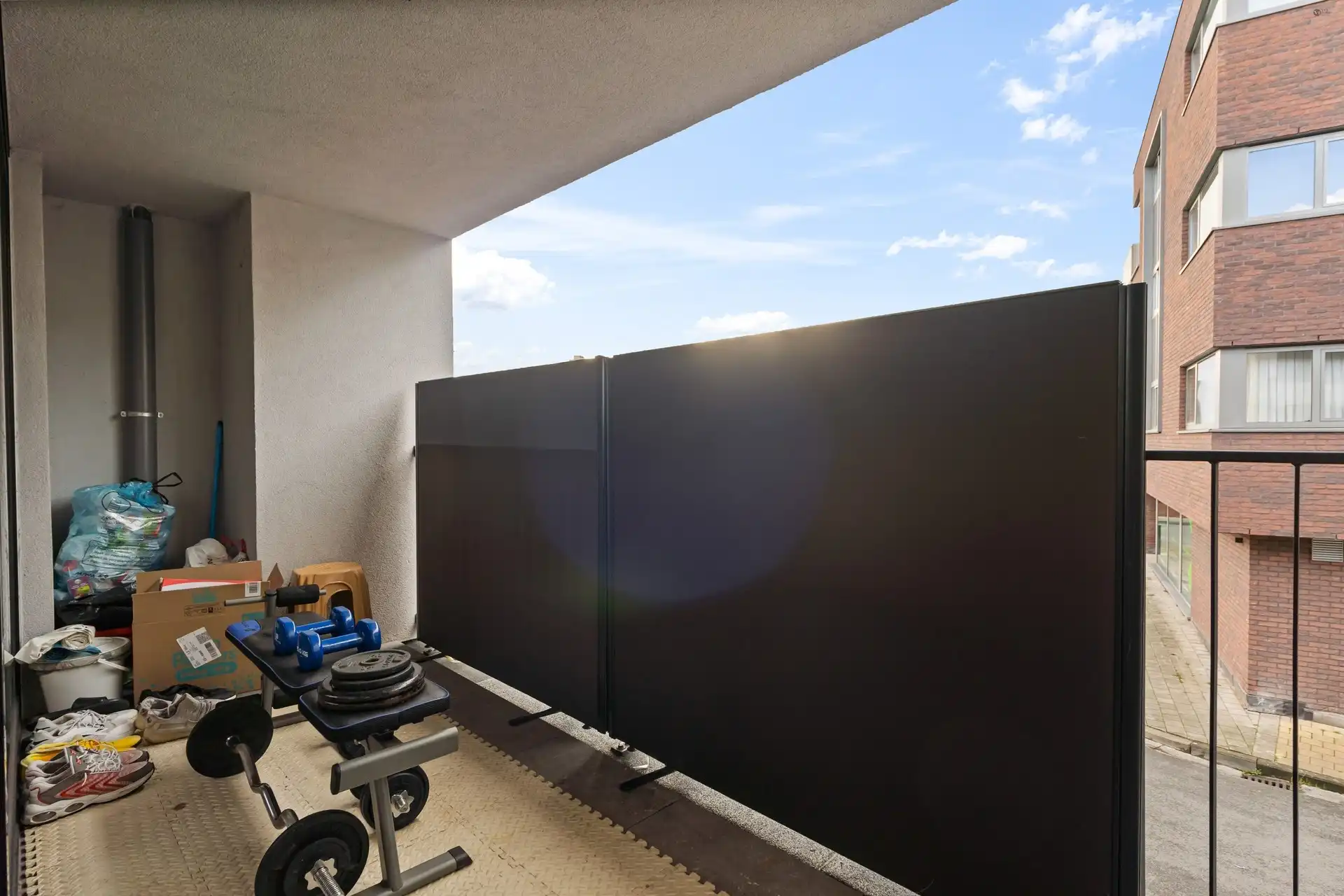 Modern tweeslaapkamer appartement te Sint-Niklaas foto 11