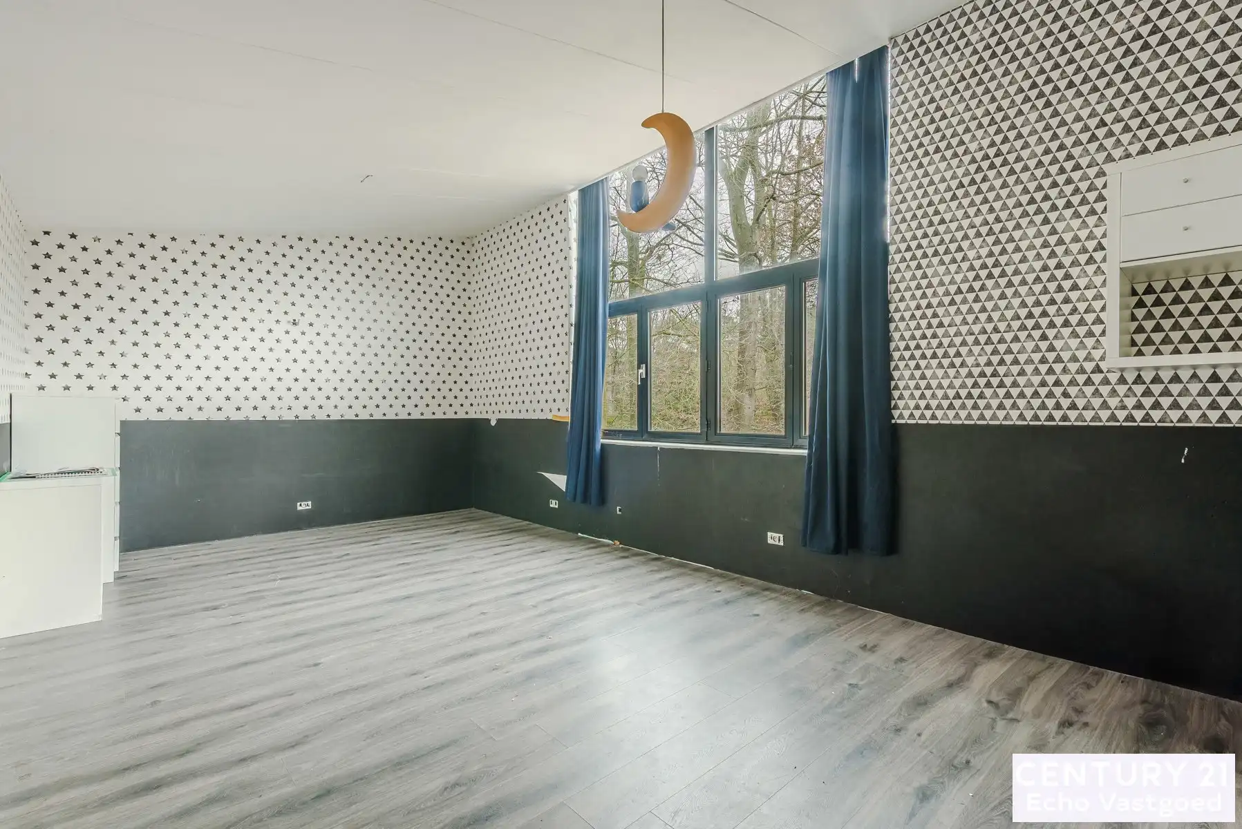 Unieke te renoveren villa in villawijk “De Lint” foto 21