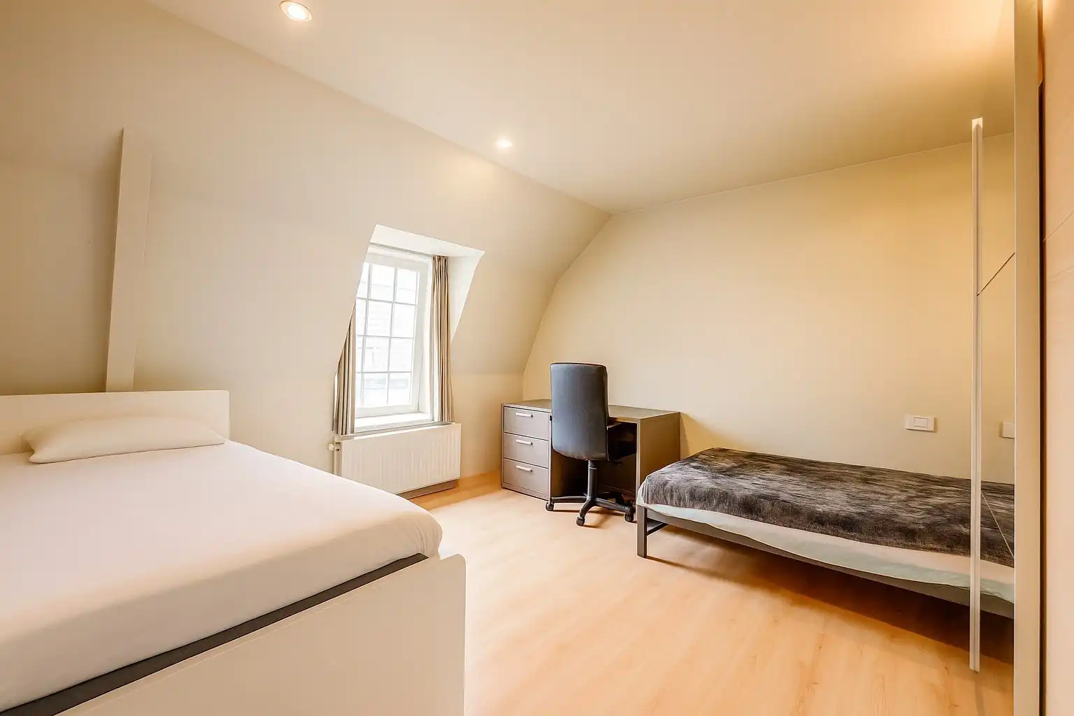 PRACHTIGE HERENWONING MET HEDENDAAGS MODERN COMFORT  foto 15