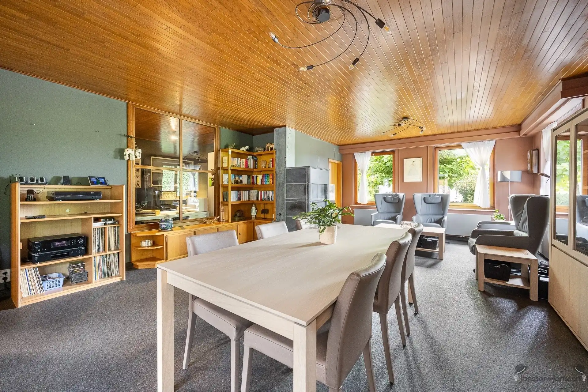 Ruime villa met magazijn op 1.650 m² in Kapellen foto 7