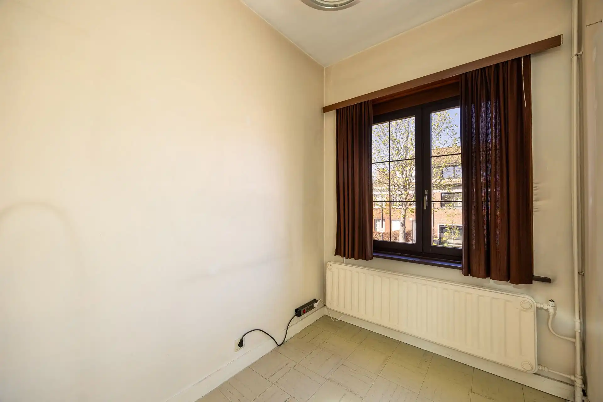 Ruime halfopen bebouwing met 5 slaapkamers, garage en zonnige tuin op toplocatie! foto 25