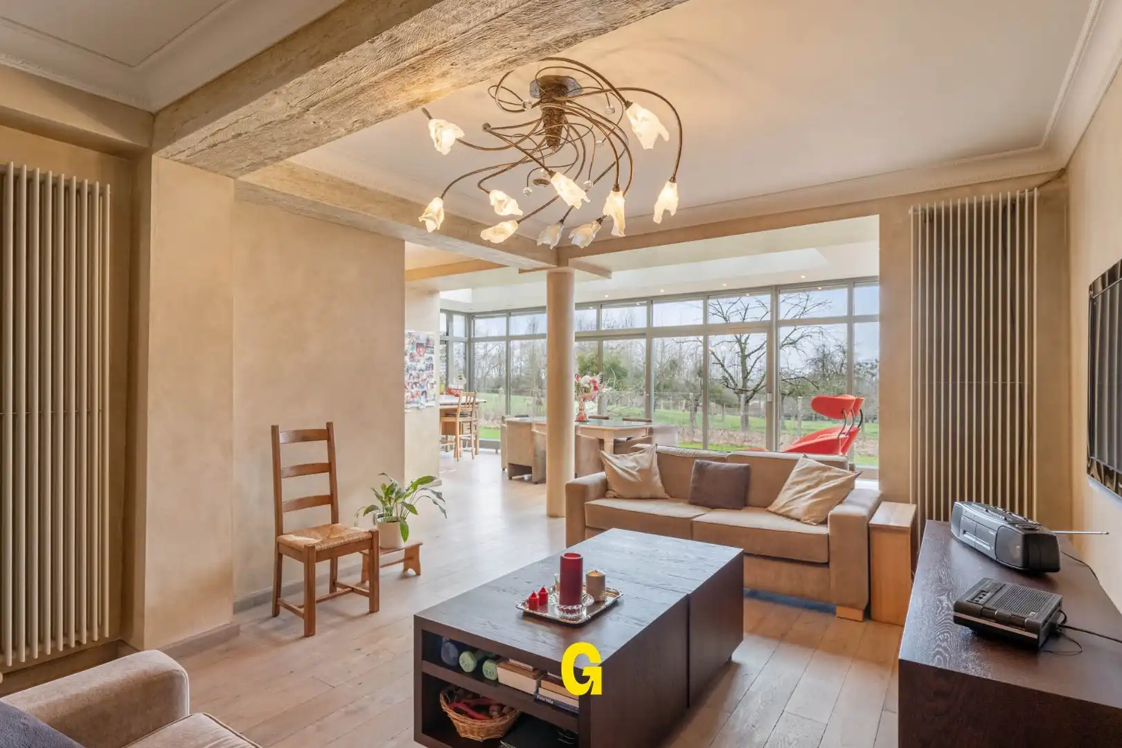 Gezellige ruime (214 m² netto) benedenwoning met drie slaapkamers, tuin en garage, met zicht op natuurgebied  foto 7