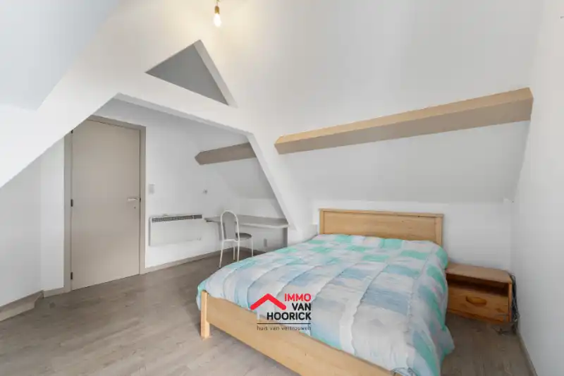 Instapklare woning met 3 slaapkamers, garage 72m² en carport 39m² !! foto 20