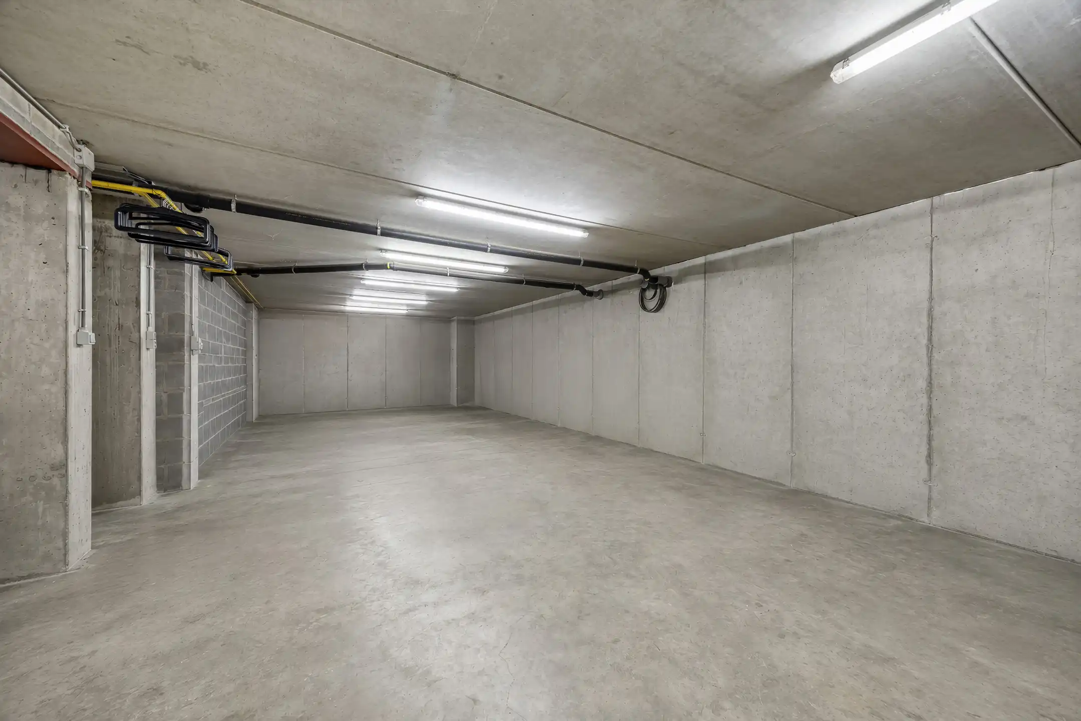 Centrale residentie met handelsruimte te Bilzen foto 50