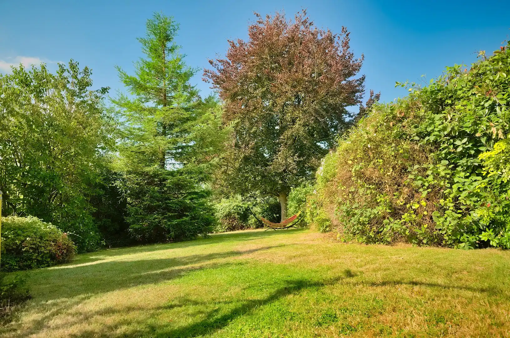 RUSTIG GELEGEN CHARMEHOEVE MET 3 SLAAPKAMERS, GARAGE EN TUIN foto 17