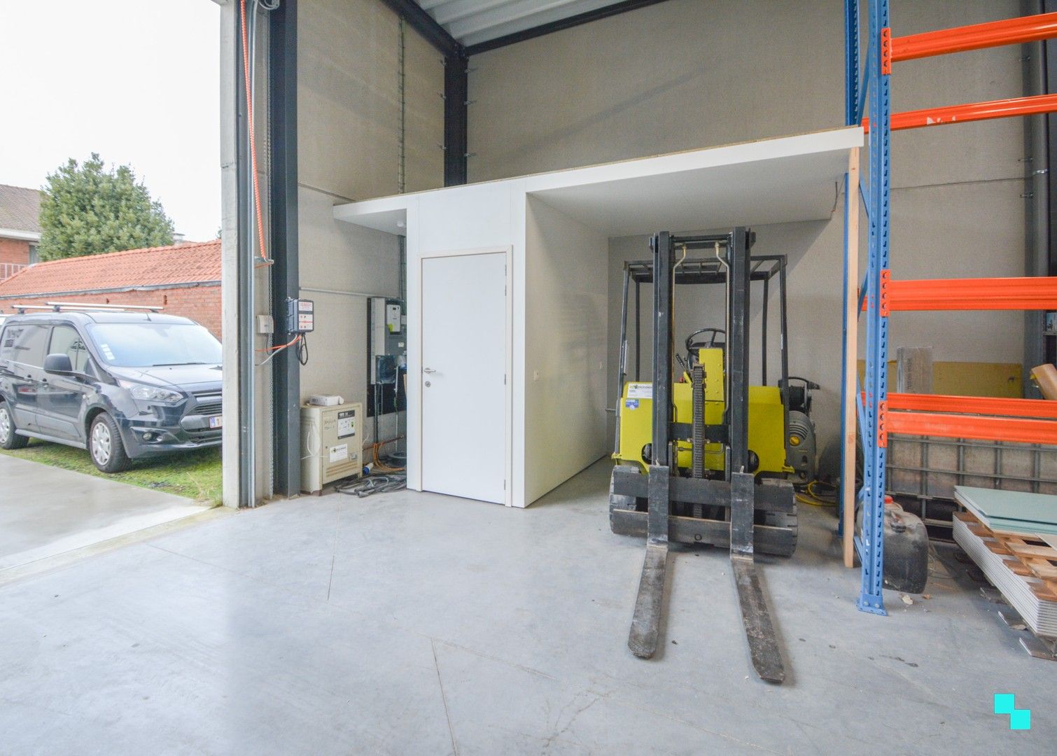 nieuwbouw KMO-unit van ca. 225 m² te Izegem foto 9