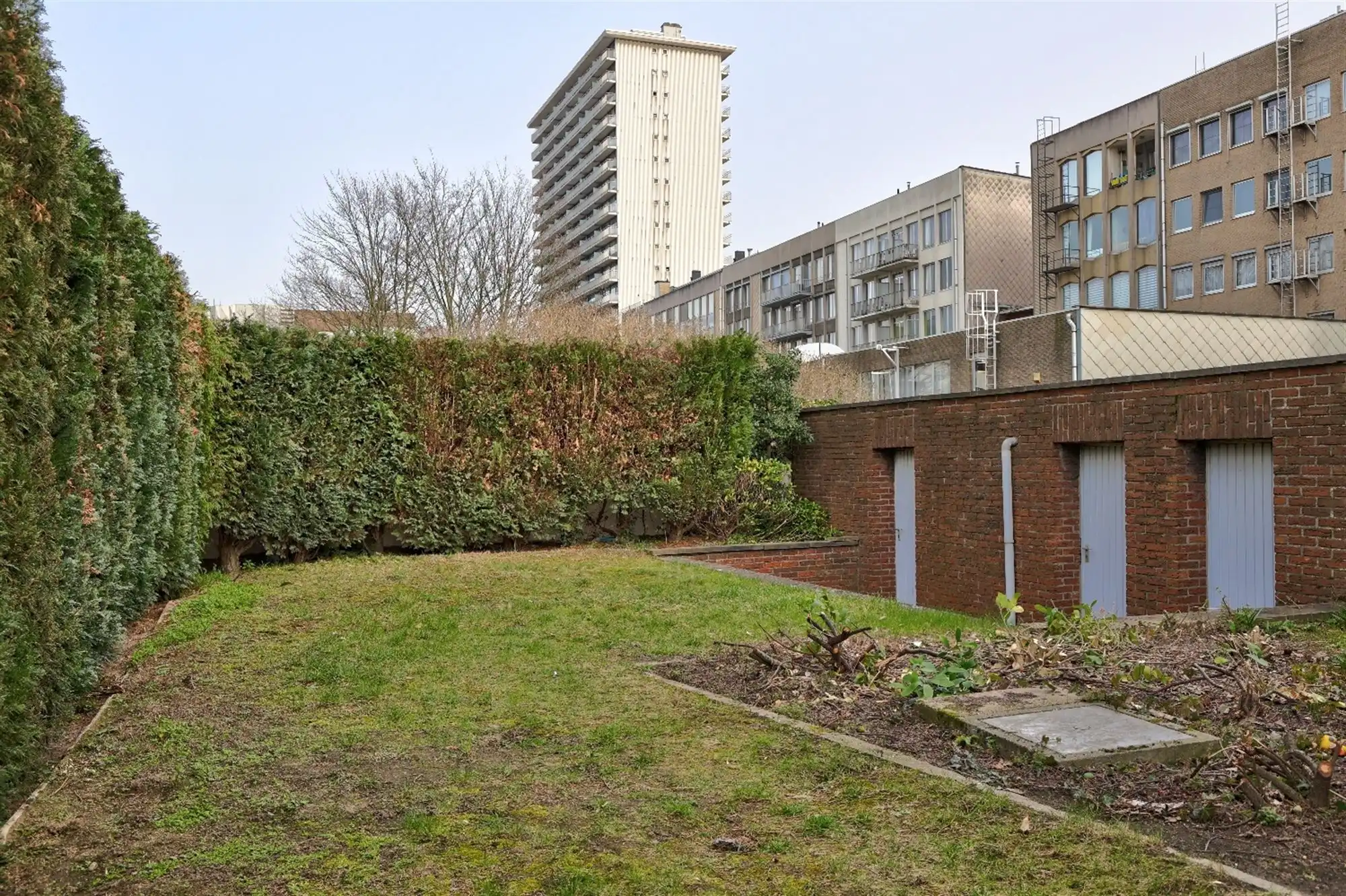 Gelijkvloers appartement met 4 slaapkamers en tuin in centrum Wilrijk foto 10