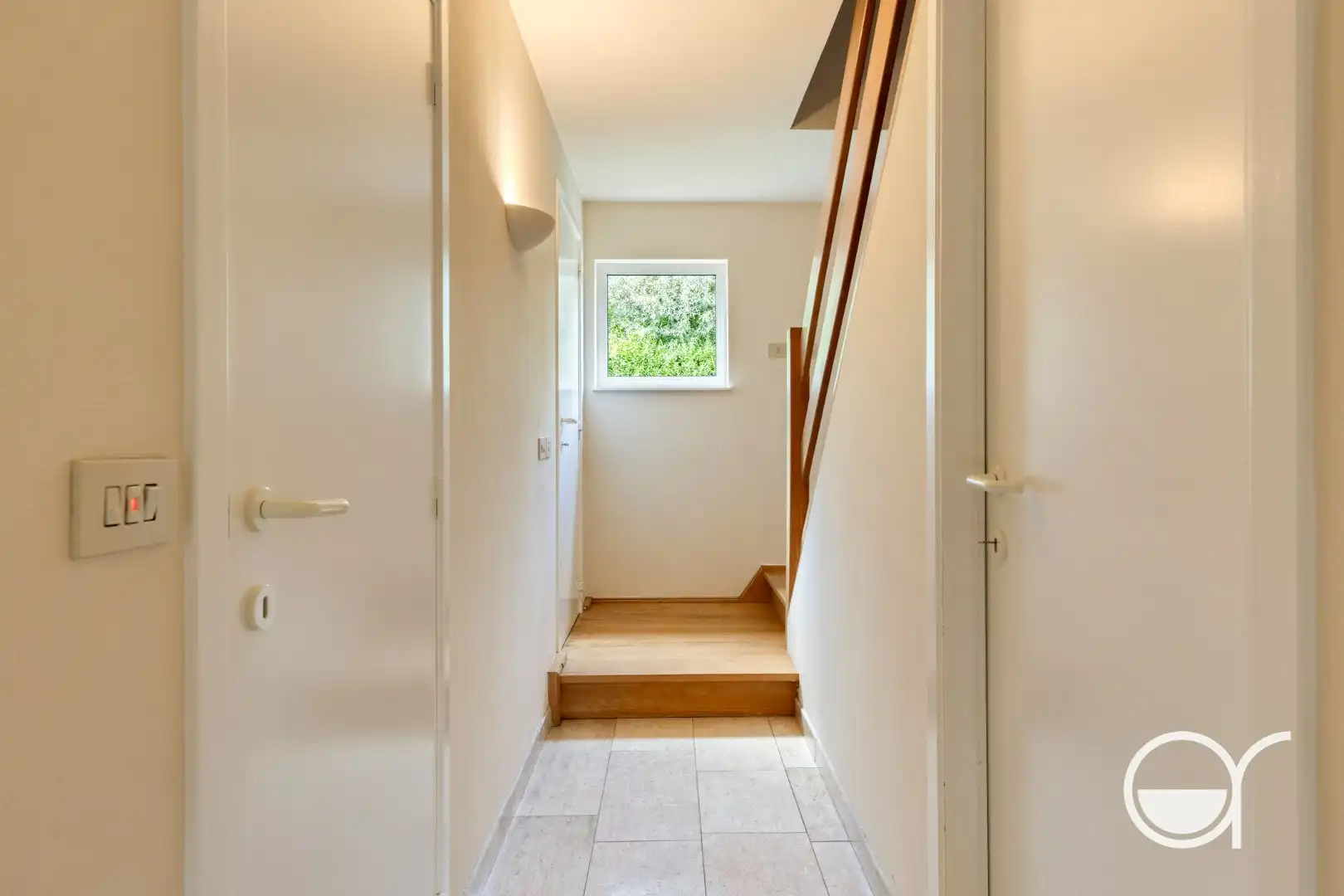 Rustig gelegen villa in doodlopende straat foto 15