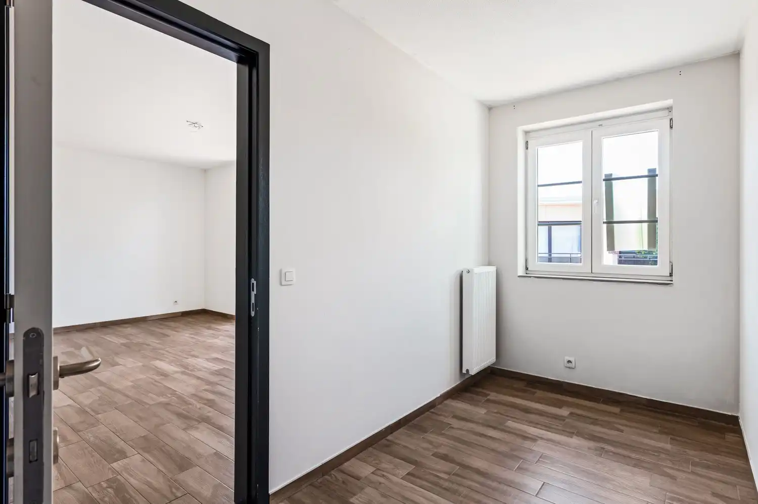 Instapklaar appartement met 2 slaapkamers! foto 10