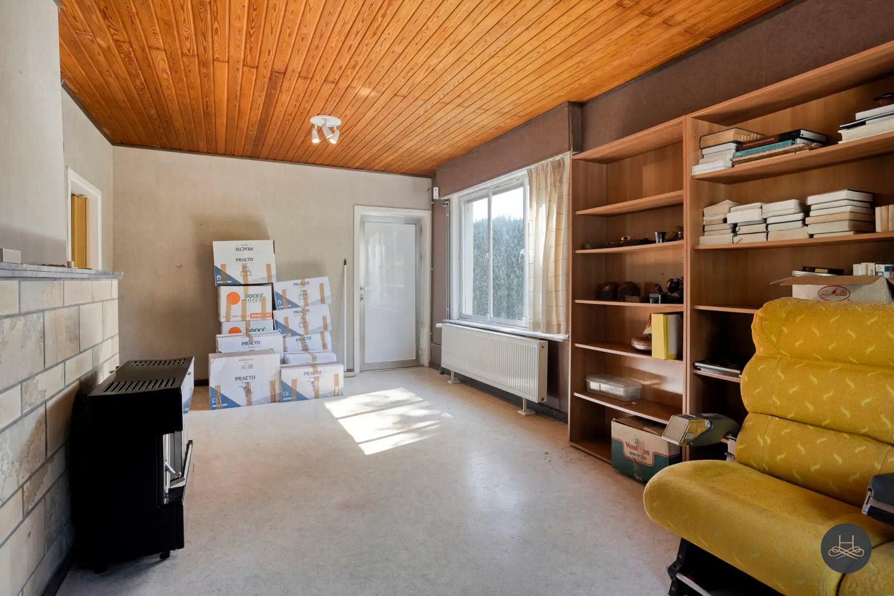 Landelijke laagbouw woning met mooie tuin foto 11