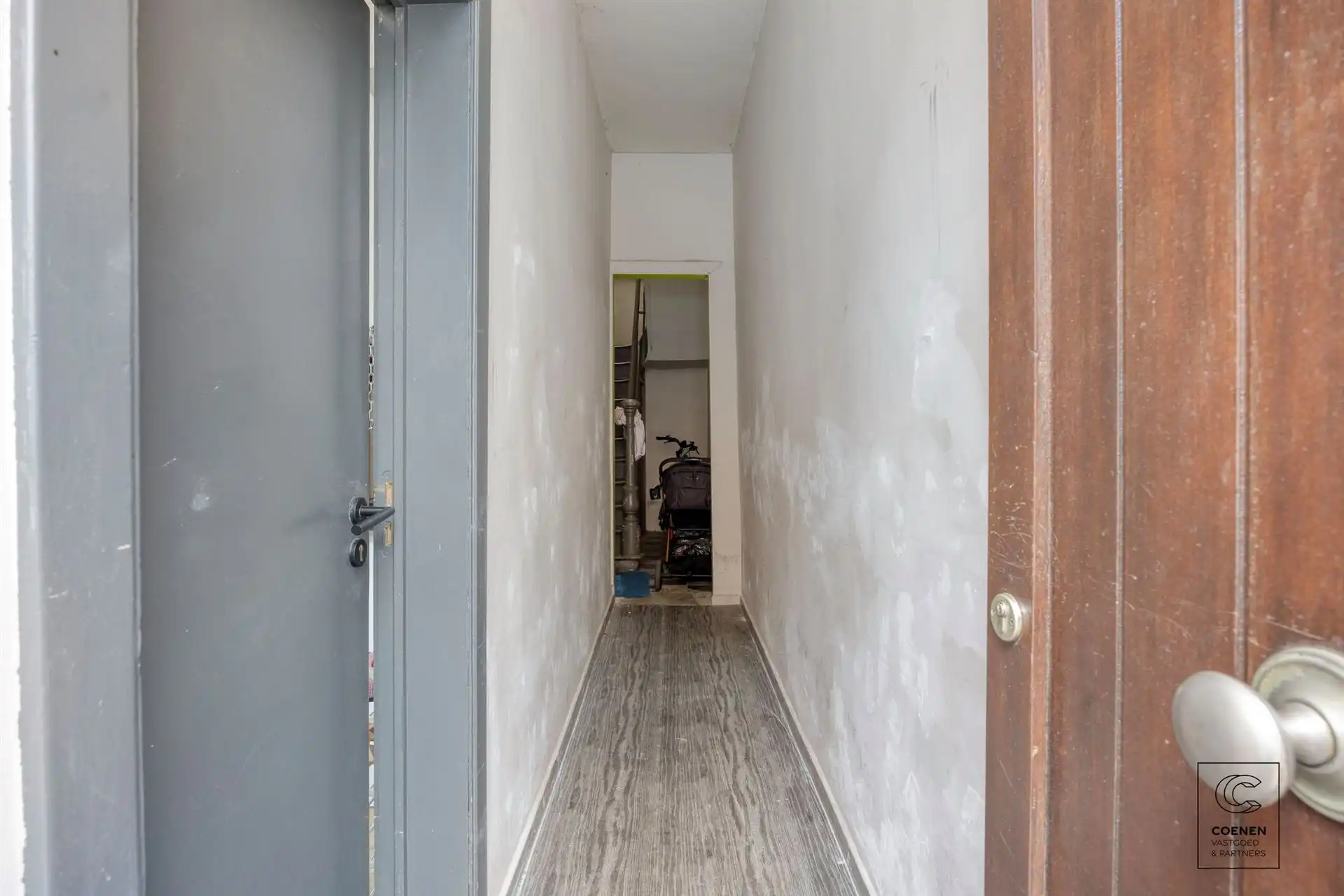 Ruime woning, momenteel ingericht als 4 studio's! foto 3