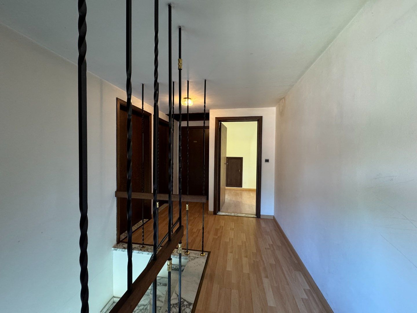 zeer ruime 4-gevelwoning met achterliggend landgebouw gelegen op een mooi perceel van +/- 5952 m² foto 18