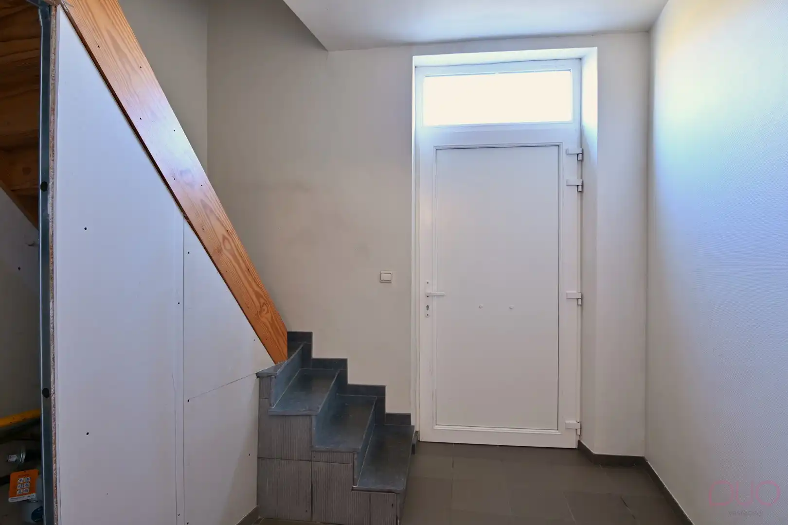 Ruim instapklaar appartement in het hartje van Zoutleeuw met twee slaapkamers en privatief genot van een autostaanplaats foto 14