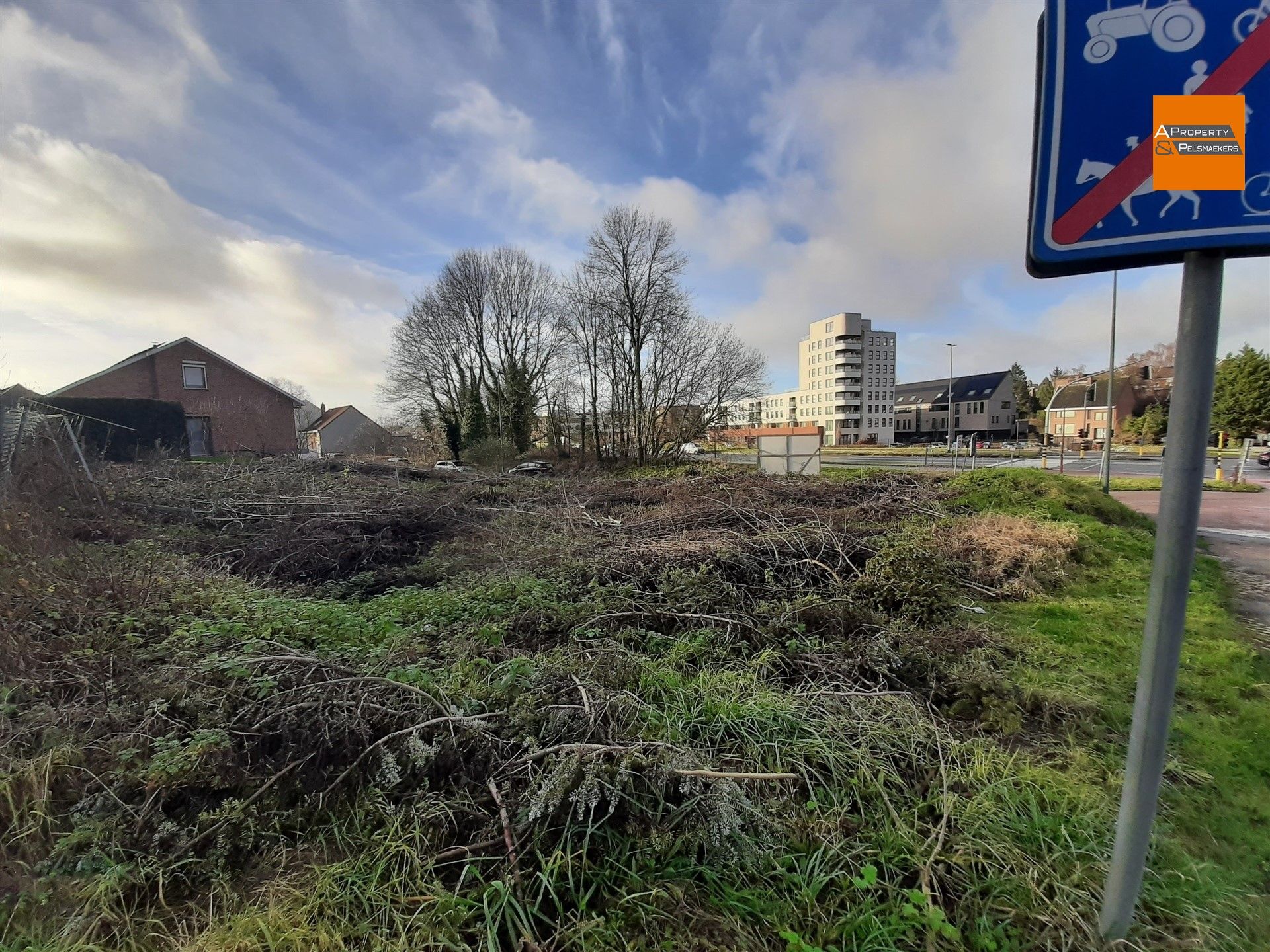  Grond voor kantoor of gemengd gebouw  foto 3