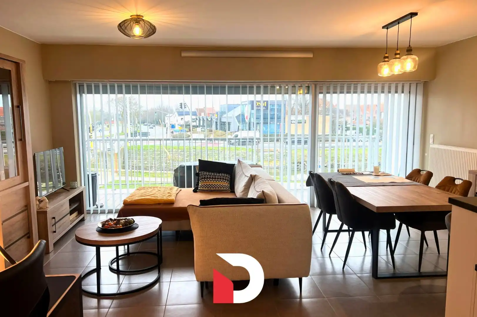 Lichtrijk appartement met 2 slaapkamers te Sint-Kruis foto 2